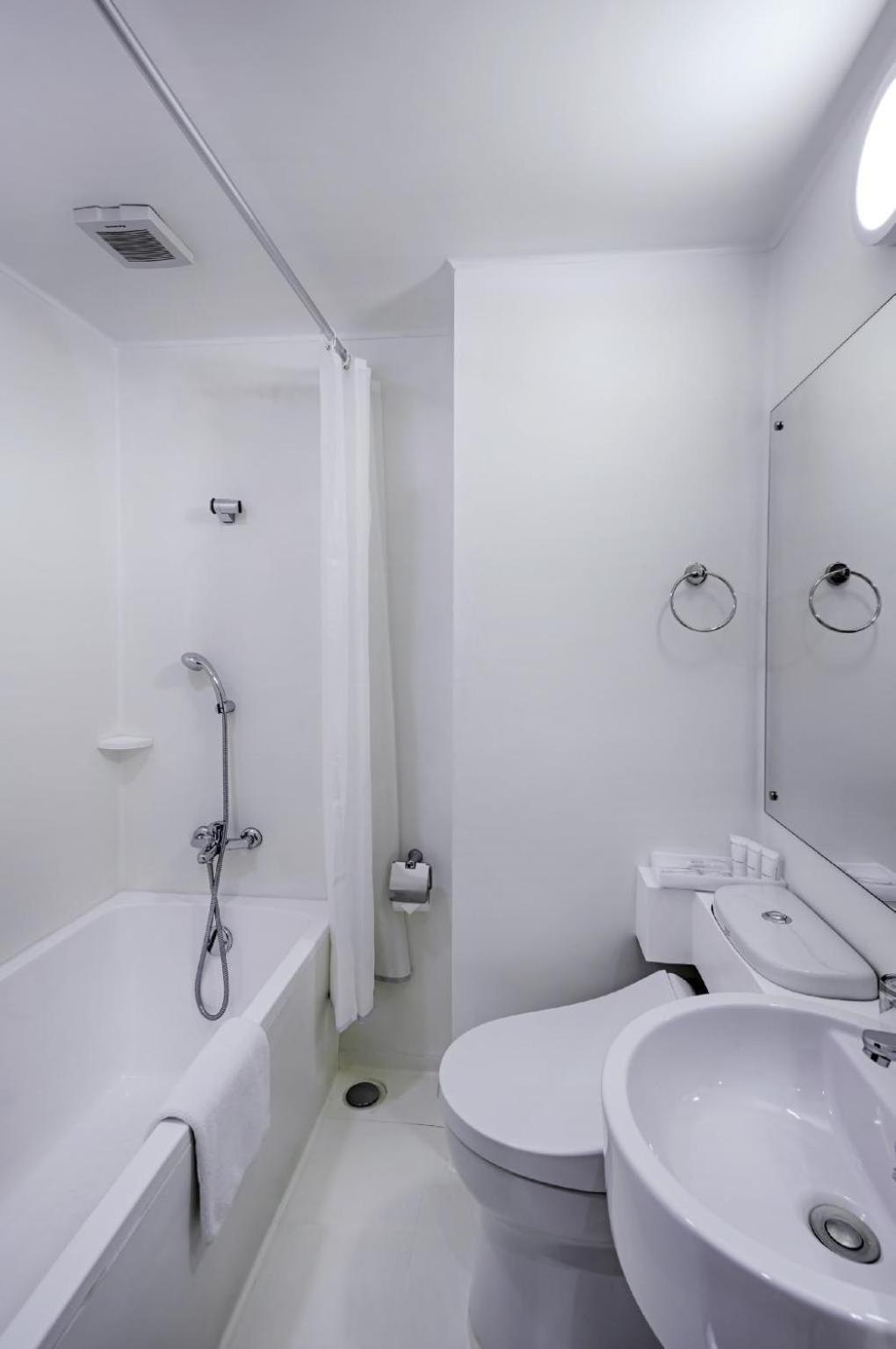 Kuretakeso Kemang Hotel Jakarta Ngoại thất bức ảnh