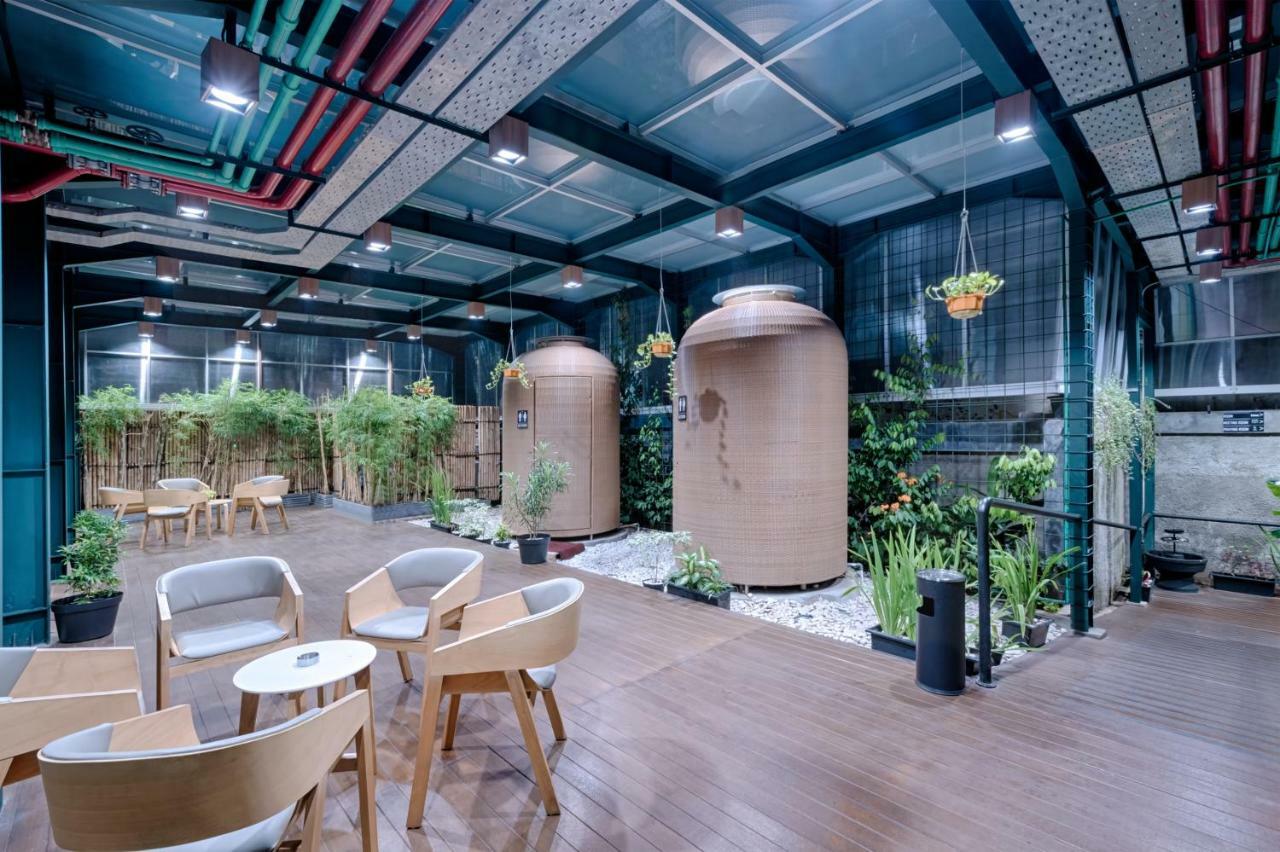 Kuretakeso Kemang Hotel Jakarta Ngoại thất bức ảnh